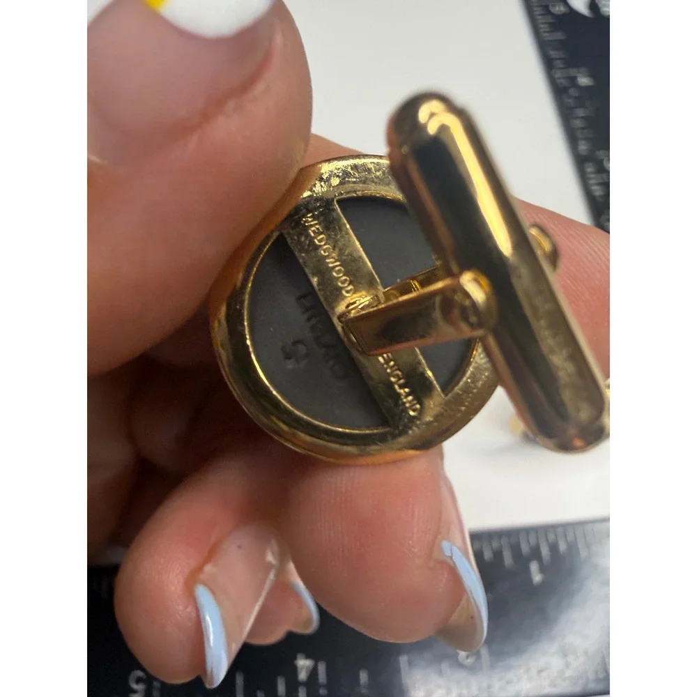 Wedgwood England Horse Head Black Jasperware Gold Tone Cufflinks Mens Equestrian